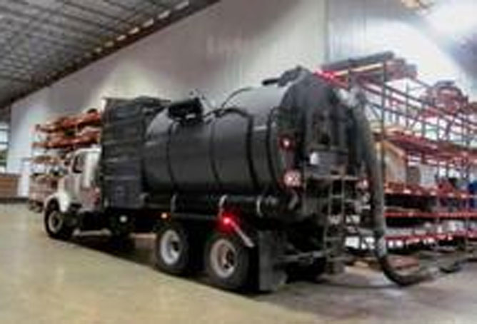 PSI Industrial Solutions Vacuum Truck 4